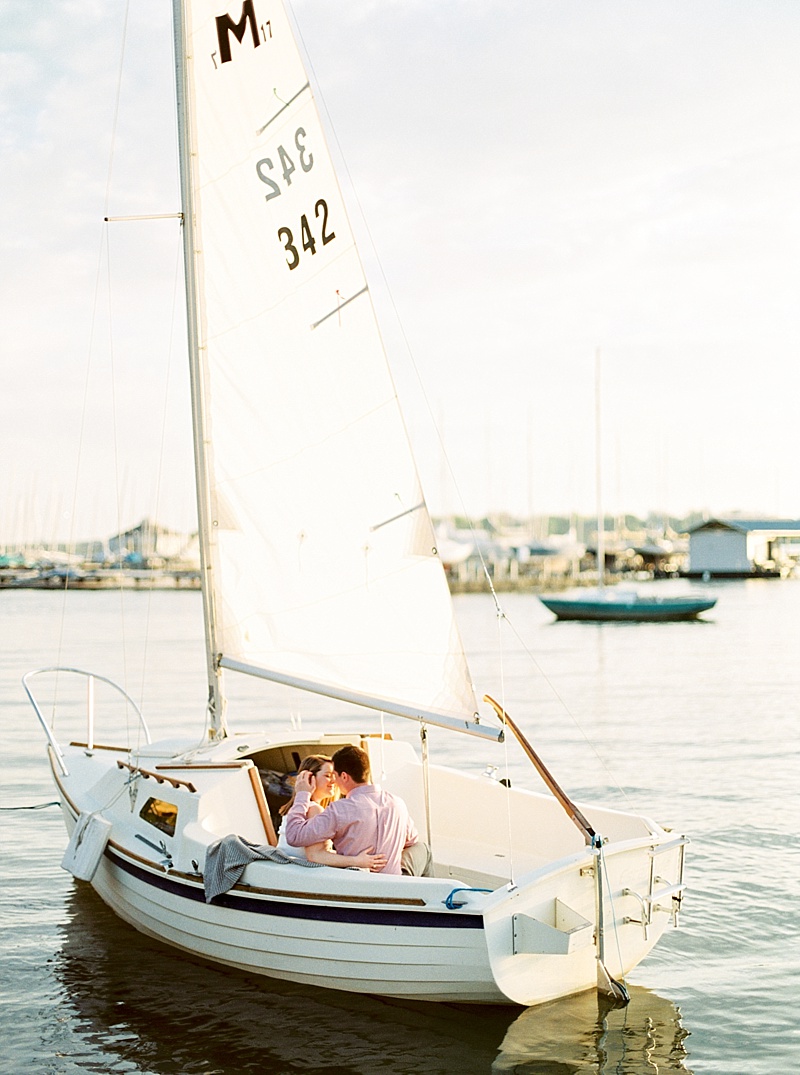 Callie Manion Photography_Dreamy Seaside Sailboat Engagement Session_0016.jpg