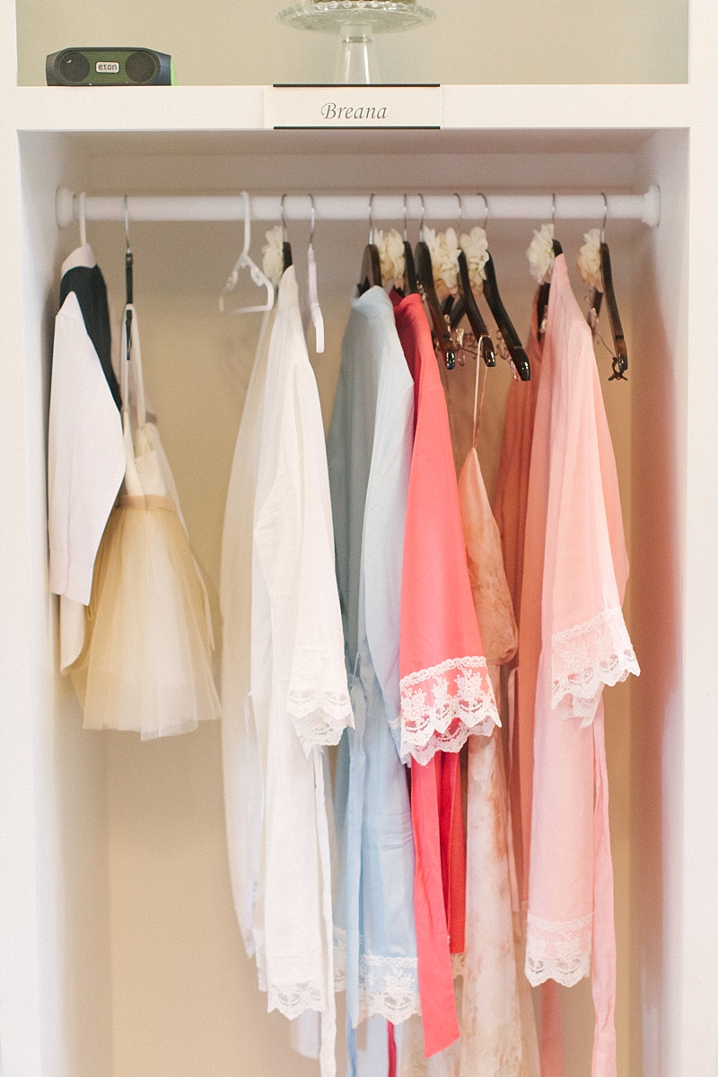 Austin, Texas Fine Art Wedding Photographer, Desert Wedding, Cactus Wedding, Dallas Wedding Photographer, Pastel Spring Wedding | Callie Manion Photography | www.calliemanionphotography.com