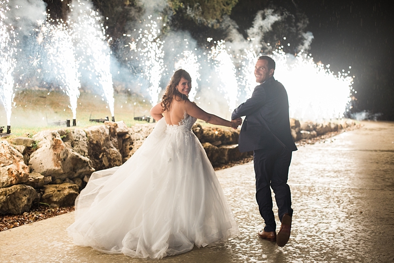 Austin, Texas Fine Art Wedding Photographer, Desert Wedding, Cactus Wedding, Dallas Wedding Photographer, Pastel Spring Wedding | Callie Manion Photography | www.calliemanionphotography.com