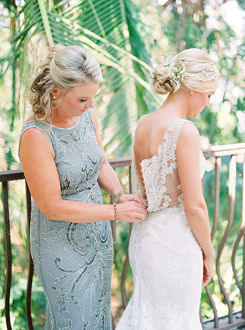 Destination Beach Wedding Florida Photographer, Sanibel Island, Captiva Island Wedding || Callie Manion Photography || www.calliemanionphotography.com