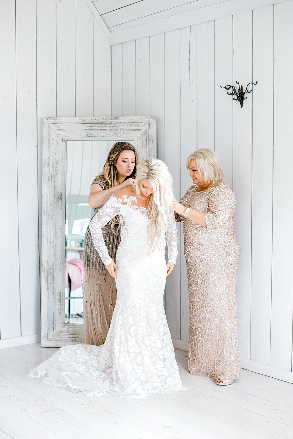 Dallas, Texas Fine Art Film Wedding Photographer; The White Sparrow Barn Wedding || Callie Manion Photography; www.calliemanionphotography.com