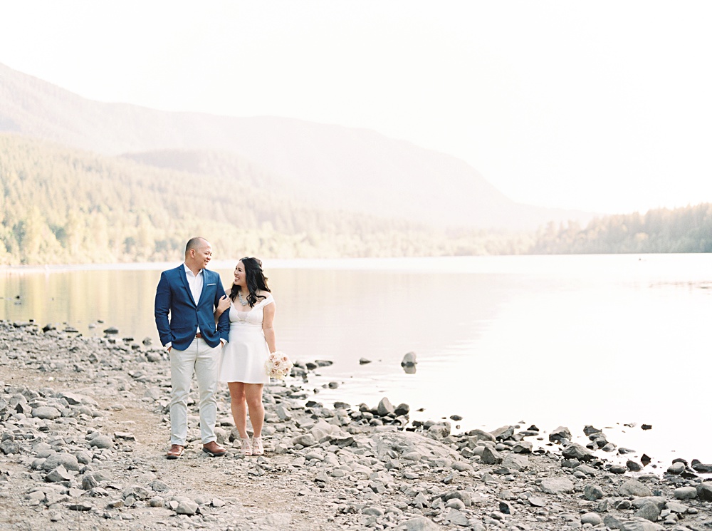 Rattlesnake Ridge Engagements, Seattle Wedding Photographer, Callie Manion Photography, www.calliemanionphotography.com