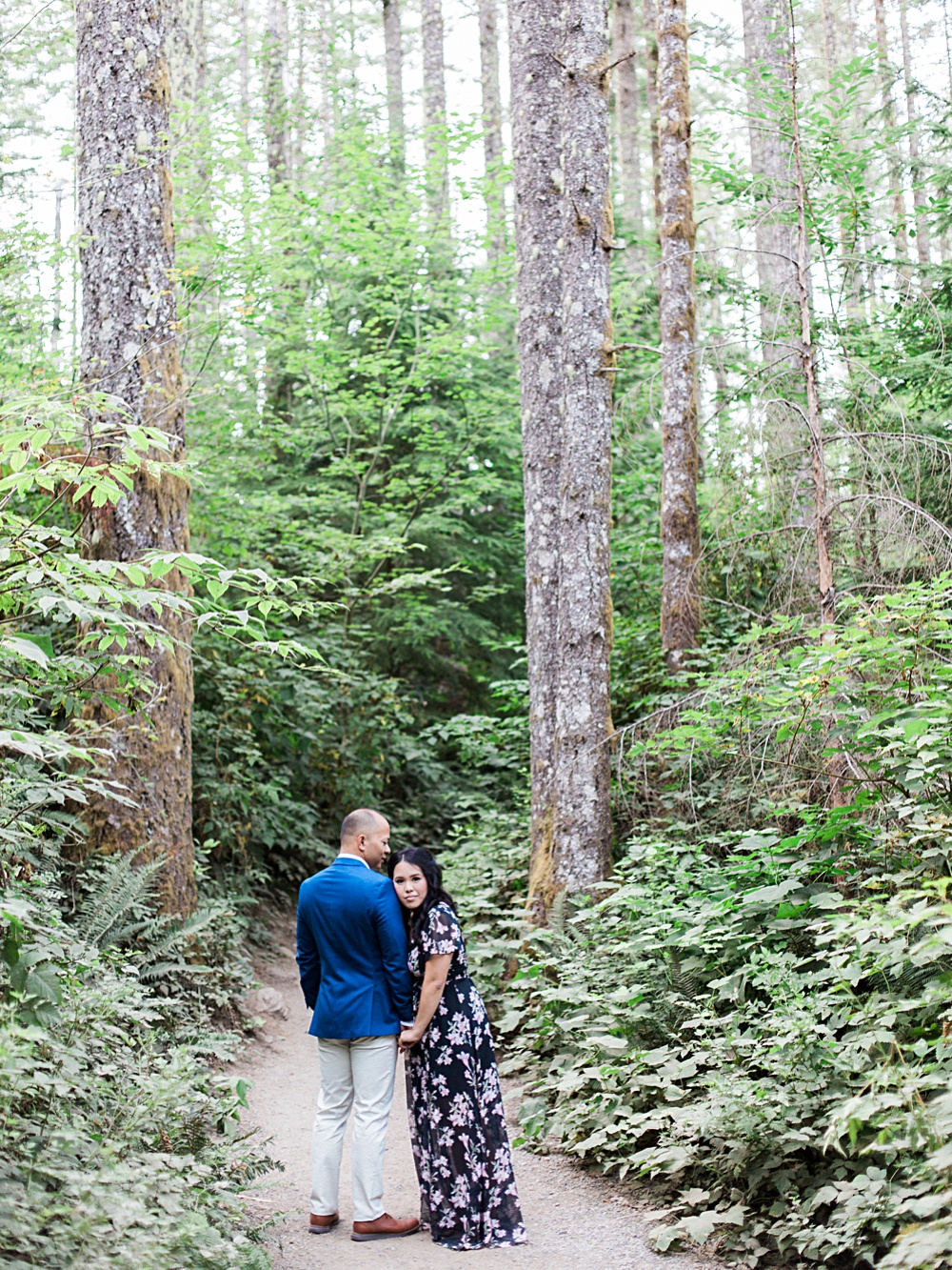 Rattlesnake Ridge Engagements, Seattle Wedding Photographer, Callie Manion Photography, www.calliemanionphotography.com
