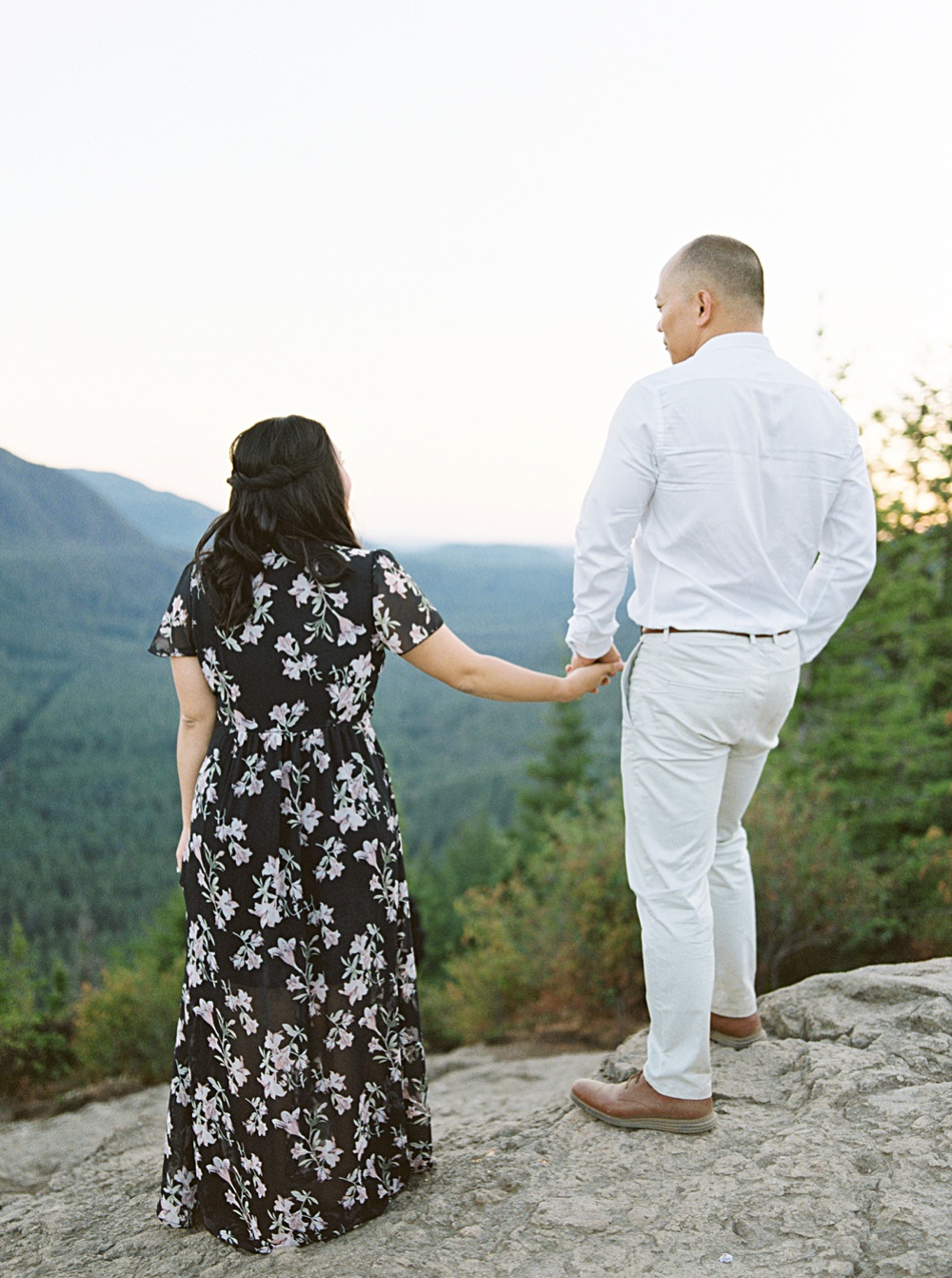 Rattlesnake Ridge Engagements, Seattle Wedding Photographer, Callie Manion Photography, www.calliemanionphotography.com