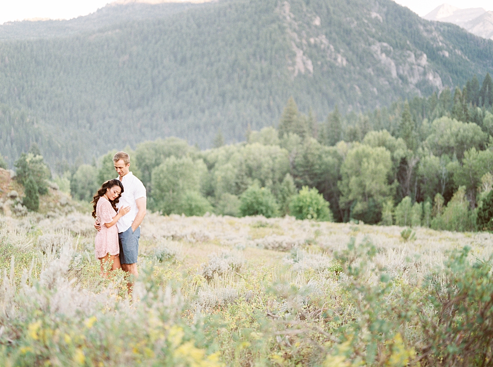 Tibble Fork Reservoir Canoe Engagement Session | Utah SLC Vail Colorado Wedding Photographer | Callie Manion Photography | www.calliemanionphotography.com