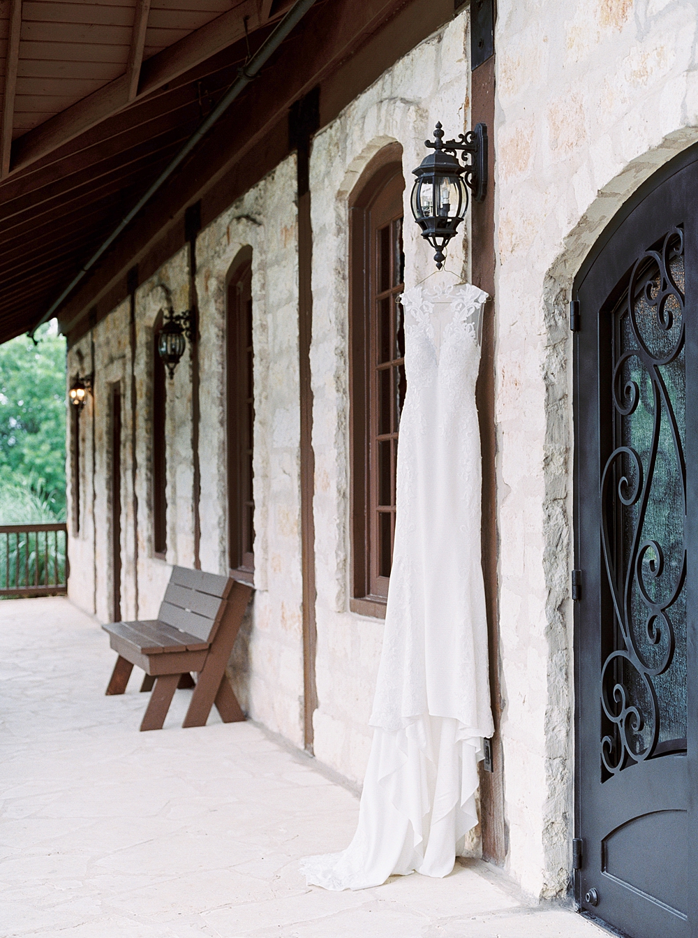 Beautiful Fine Art Bride & Groom Wedding by Film Wedding Photographer Callie Manion Photography