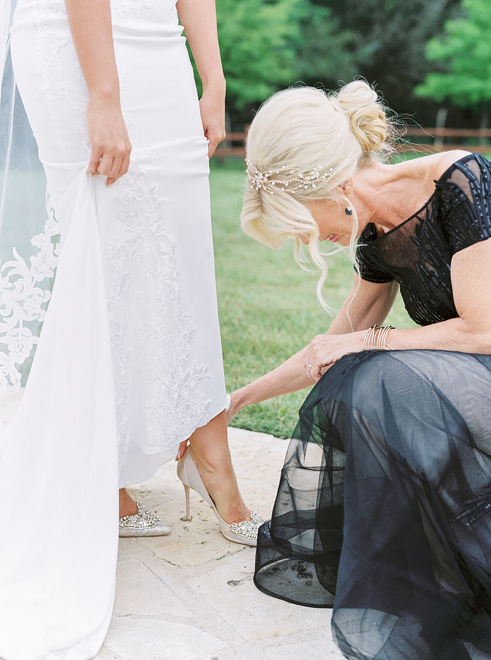 Beautiful Fine Art Bride & Groom Wedding by Film Wedding Photographer Callie Manion Photography