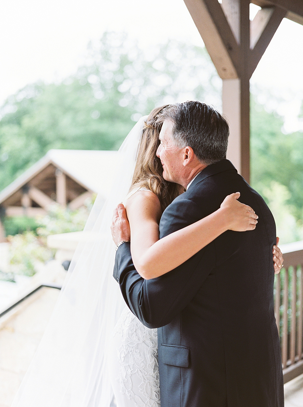 Beautiful Fine Art Bride & Groom Wedding by Film Wedding Photographer Callie Manion Photography