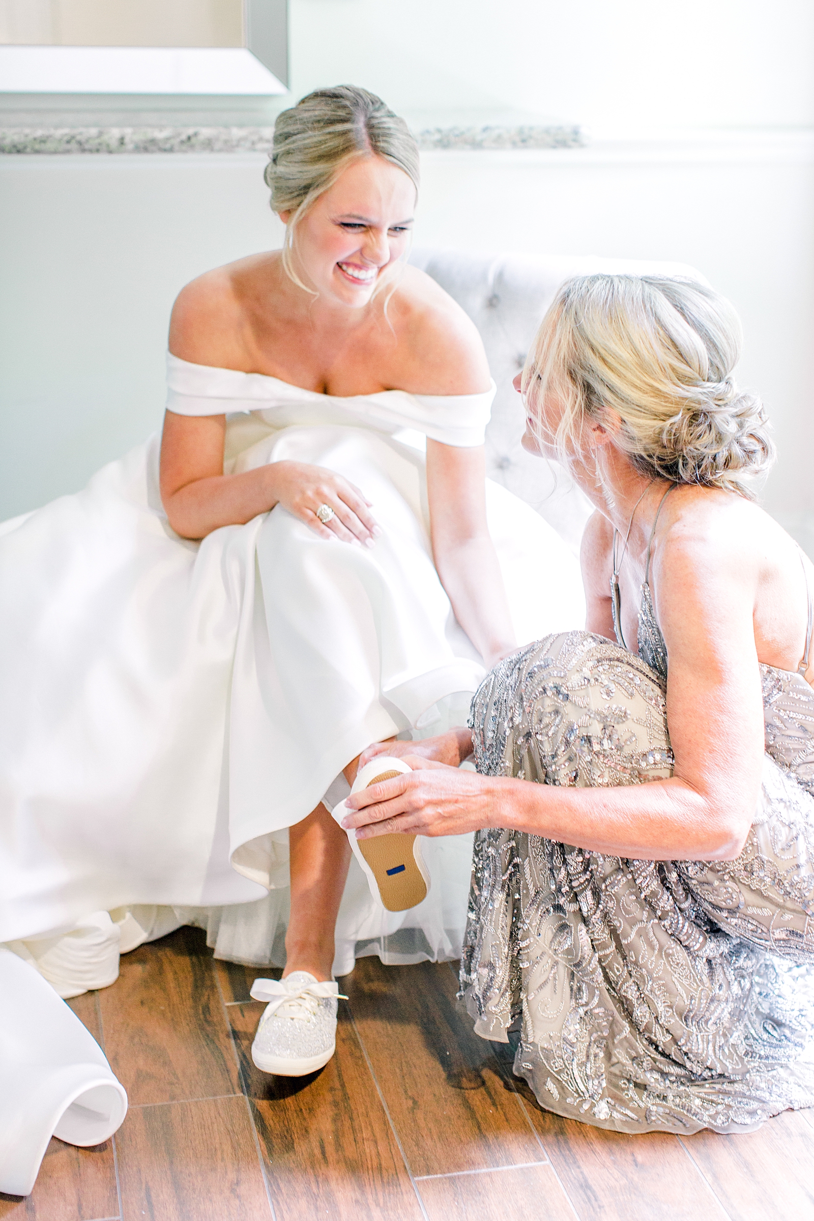 Callie Manion Photography || www.calliemanionphotography.com || Philadelphia PA Film Wedding Photographer, NYC Wedding Photographer, CT Wedding Photographer, New Jersey Weddding Photographer, New England Wedding Photographer