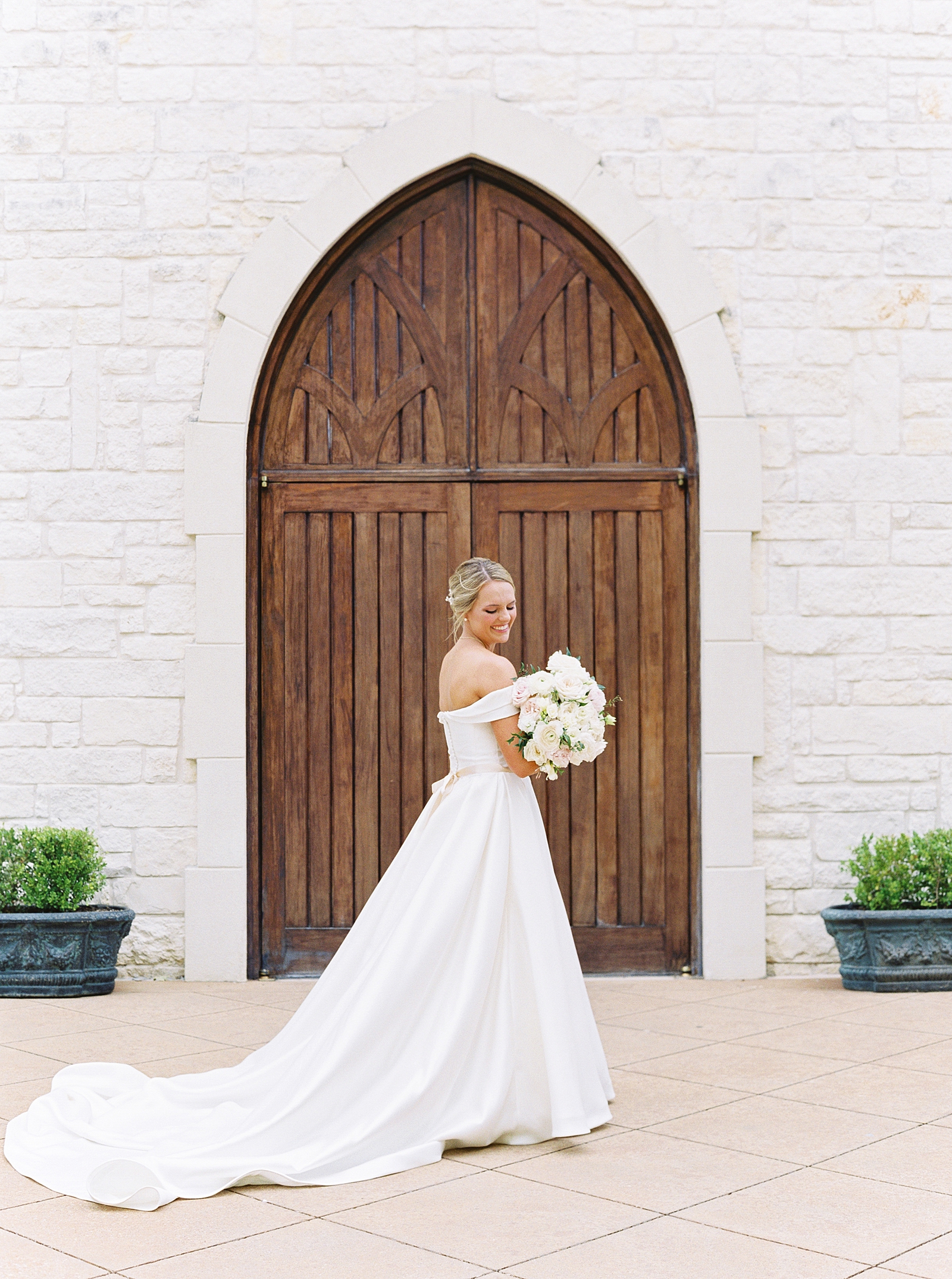 Callie Manion Photography || www.calliemanionphotography.com || Philadelphia PA Film Wedding Photographer, NYC Wedding Photographer, CT Wedding Photographer, New Jersey Weddding Photographer, New England Wedding Photographer