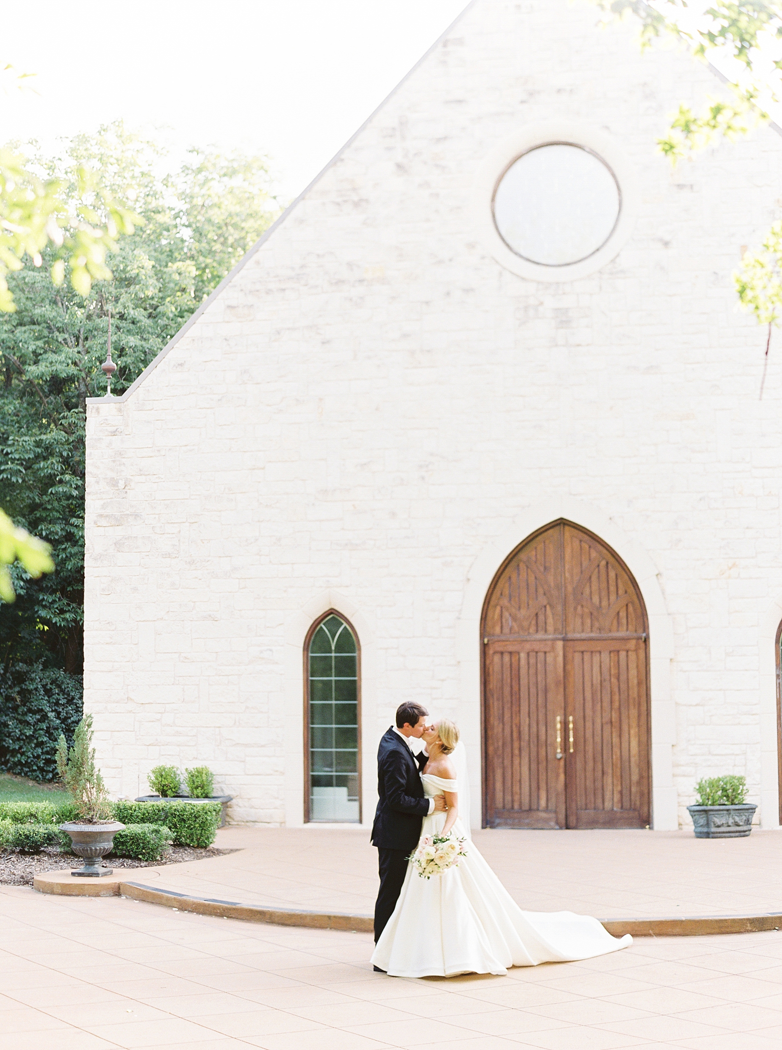 Callie Manion Photography || www.calliemanionphotography.com || Philadelphia PA Film Wedding Photographer, NYC Wedding Photographer, CT Wedding Photographer, New Jersey Weddding Photographer, New England Wedding Photographer