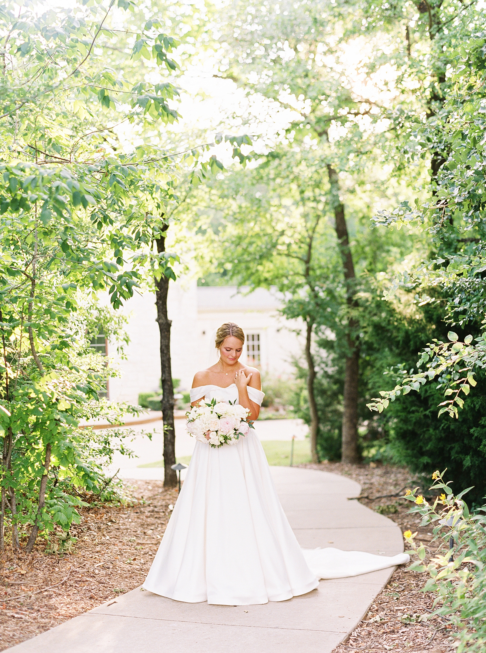 Callie Manion Photography || www.calliemanionphotography.com || Philadelphia PA Film Wedding Photographer, NYC Wedding Photographer, CT Wedding Photographer, New Jersey Weddding Photographer, New England Wedding Photographer