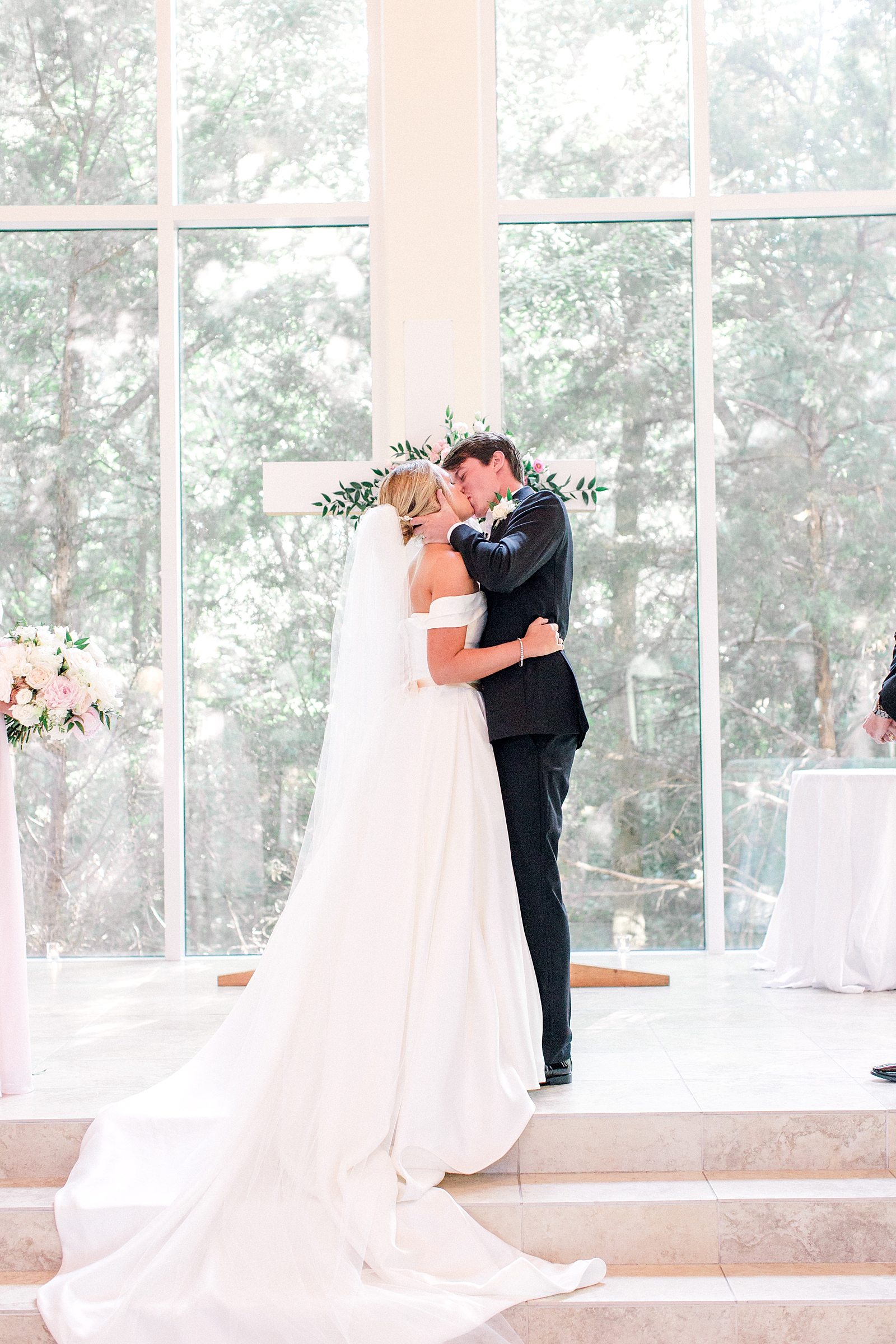 Callie Manion Photography || www.calliemanionphotography.com || Philadelphia PA Film Wedding Photographer, NYC Wedding Photographer, CT Wedding Photographer, New Jersey Weddding Photographer, New England Wedding Photographer