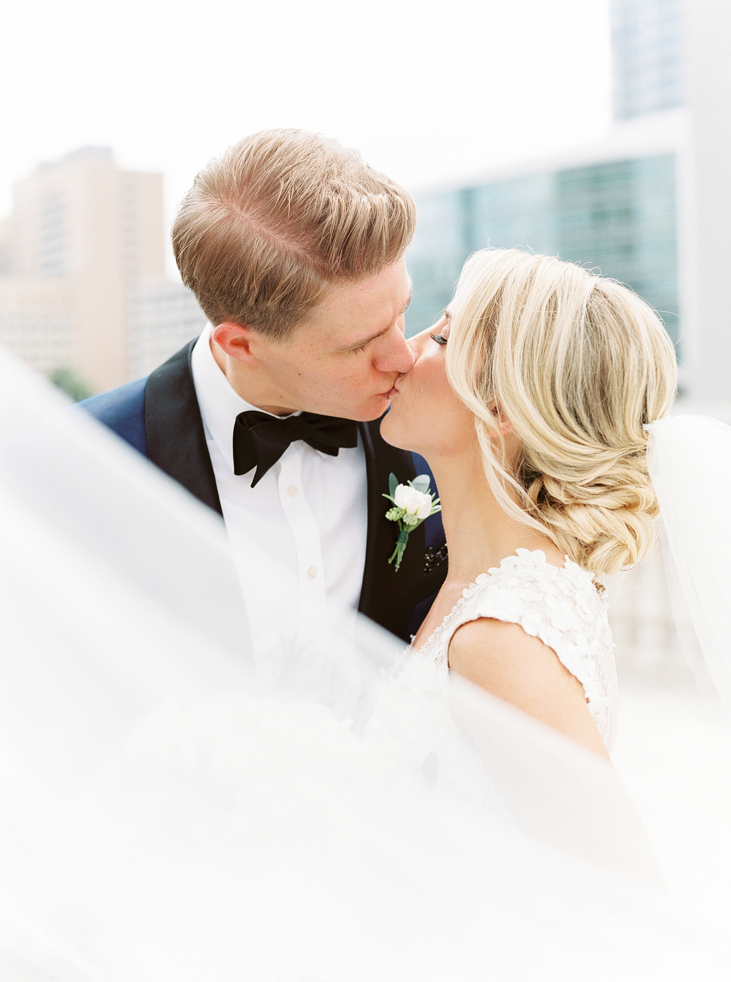 Le Chateau New York Film Wedding Photographer, Summer Garden Wedding, Callie Manion Photography, Philadelphia Wedding Photographer