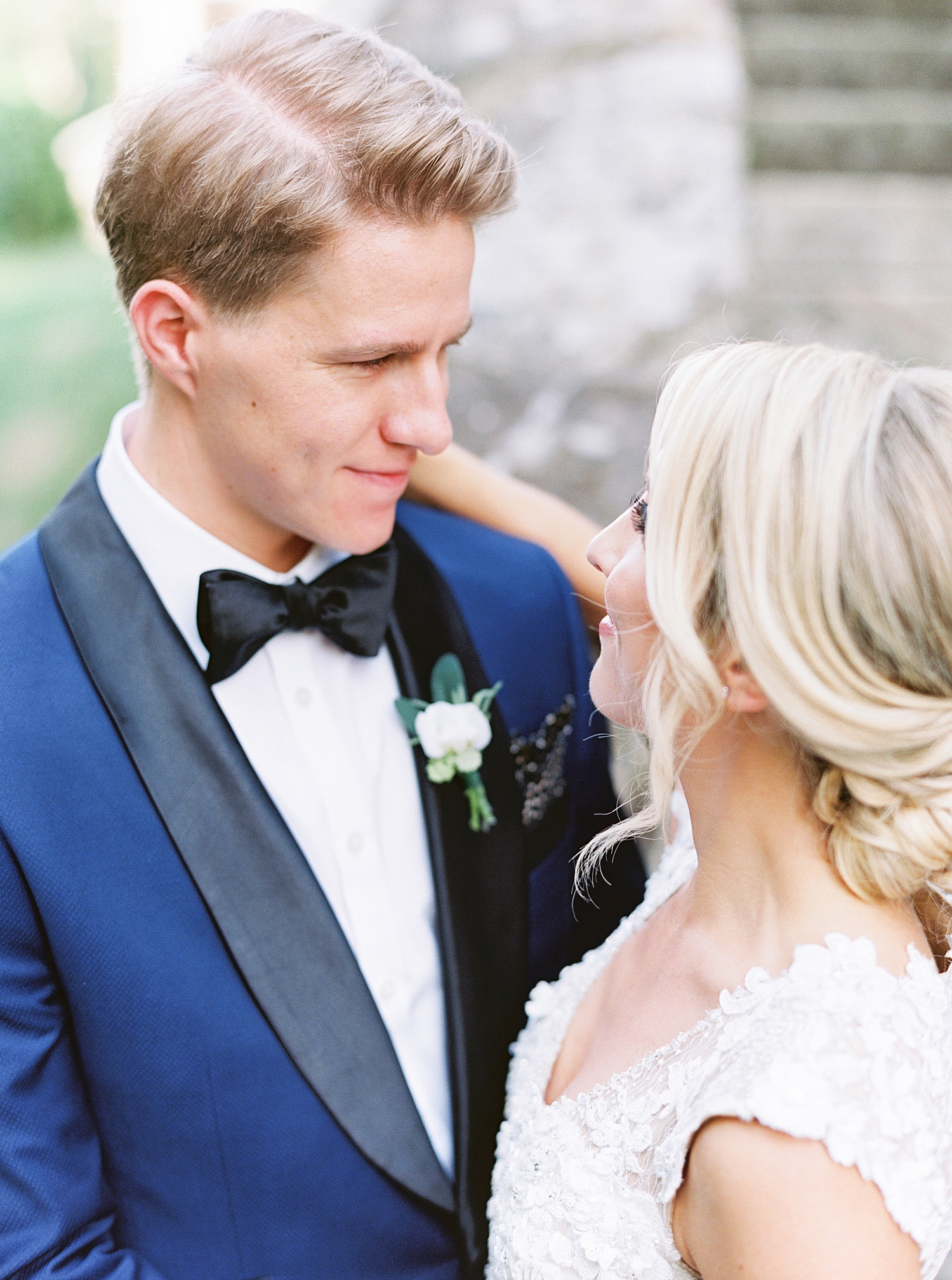 Le Chateau New York Film Wedding Photographer, Summer Garden Wedding, Callie Manion Photography, Philadelphia Wedding Photographer