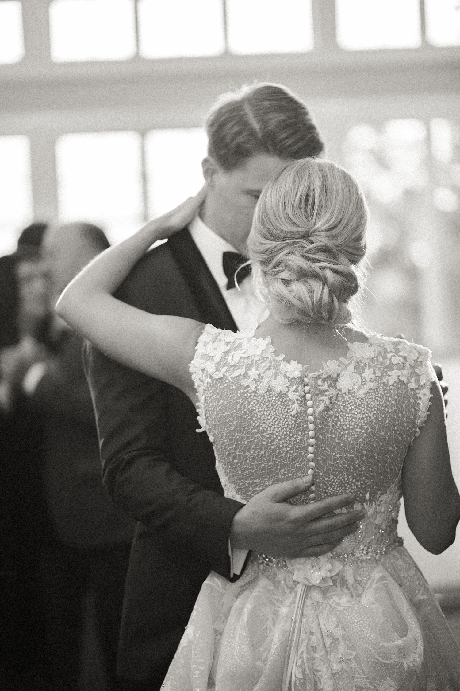 Le Chateau New York Film Wedding Photographer, Summer Garden Wedding, Callie Manion Photography, Philadelphia Wedding Photographer