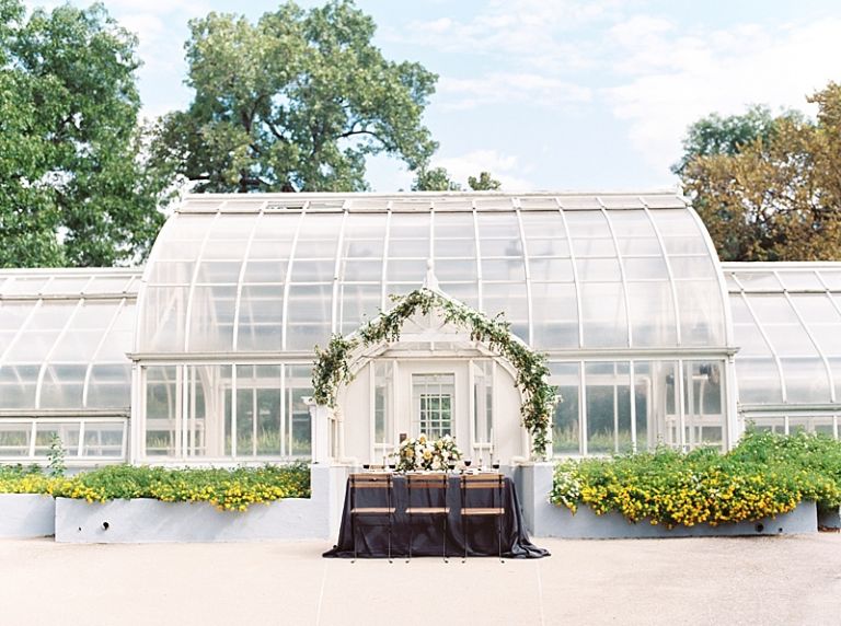 Callie Manion Photography_Garden Greenhouse Wedding Inspiration_0007.jpg