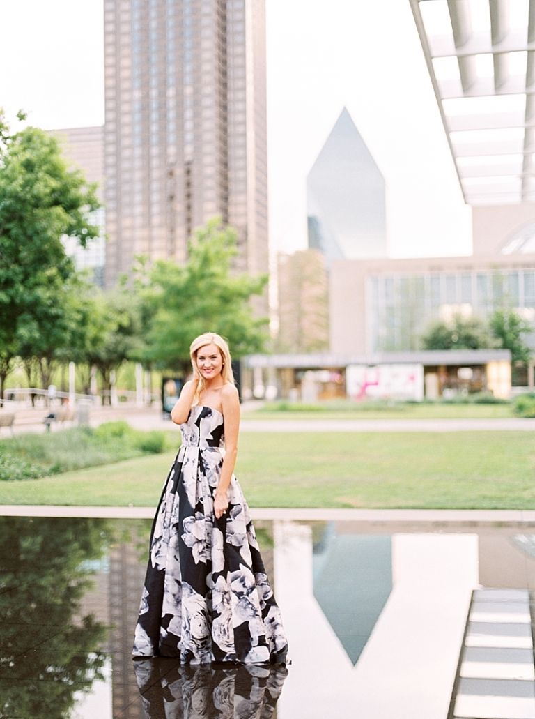 Downtown Dallas Engagement Session, City Engagement Session, Callie Manion Photography, Film Wedding Photographer, www.calliemanionphotography.com